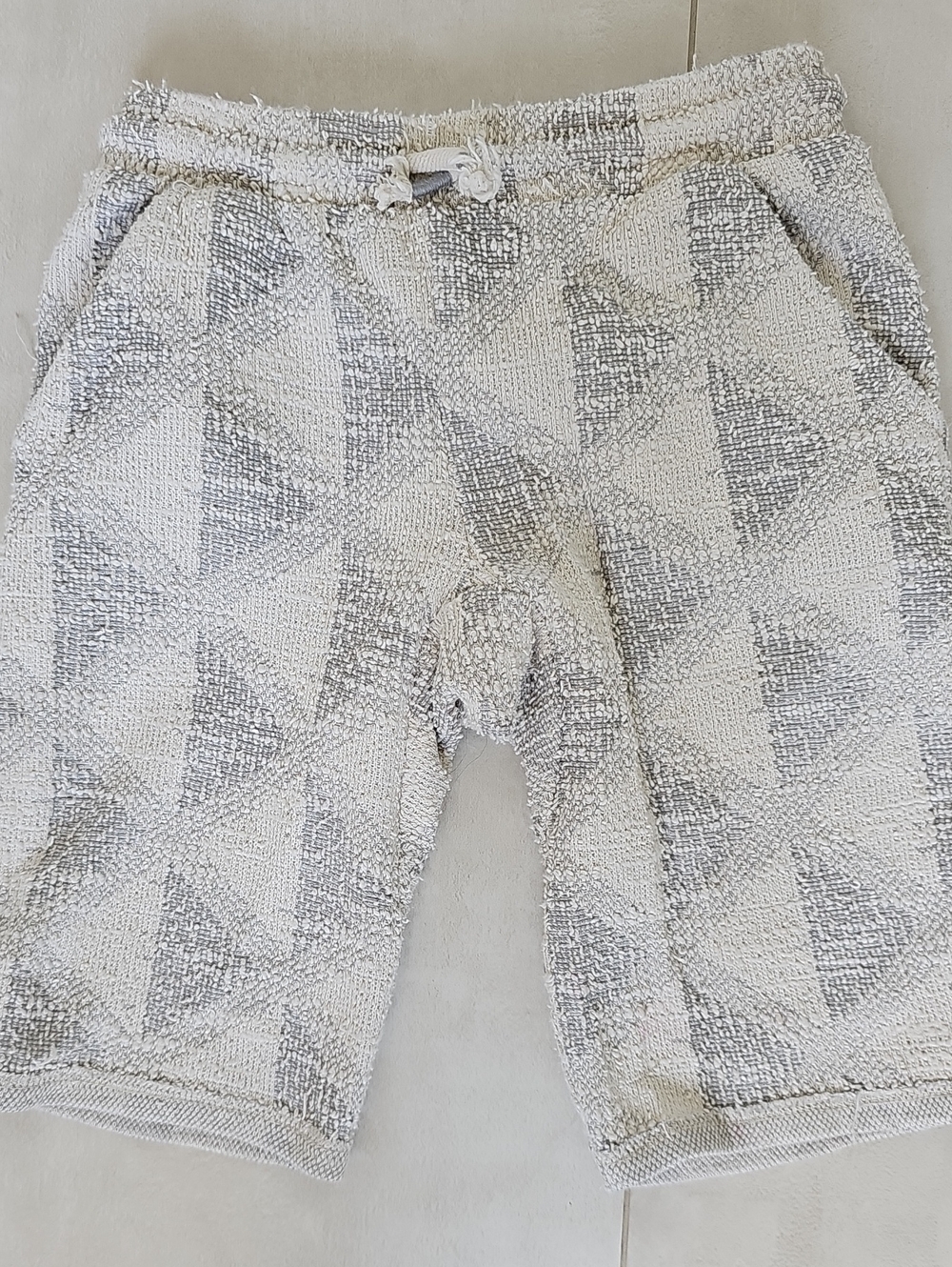 Aet Class Off White Beige & Gray Geometric Terry Shorts Boys SzM 8/10